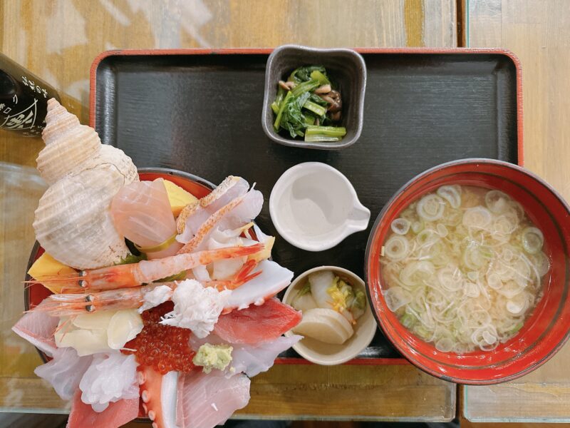 魚どん亭　富山湾スペシャル海鮮丼